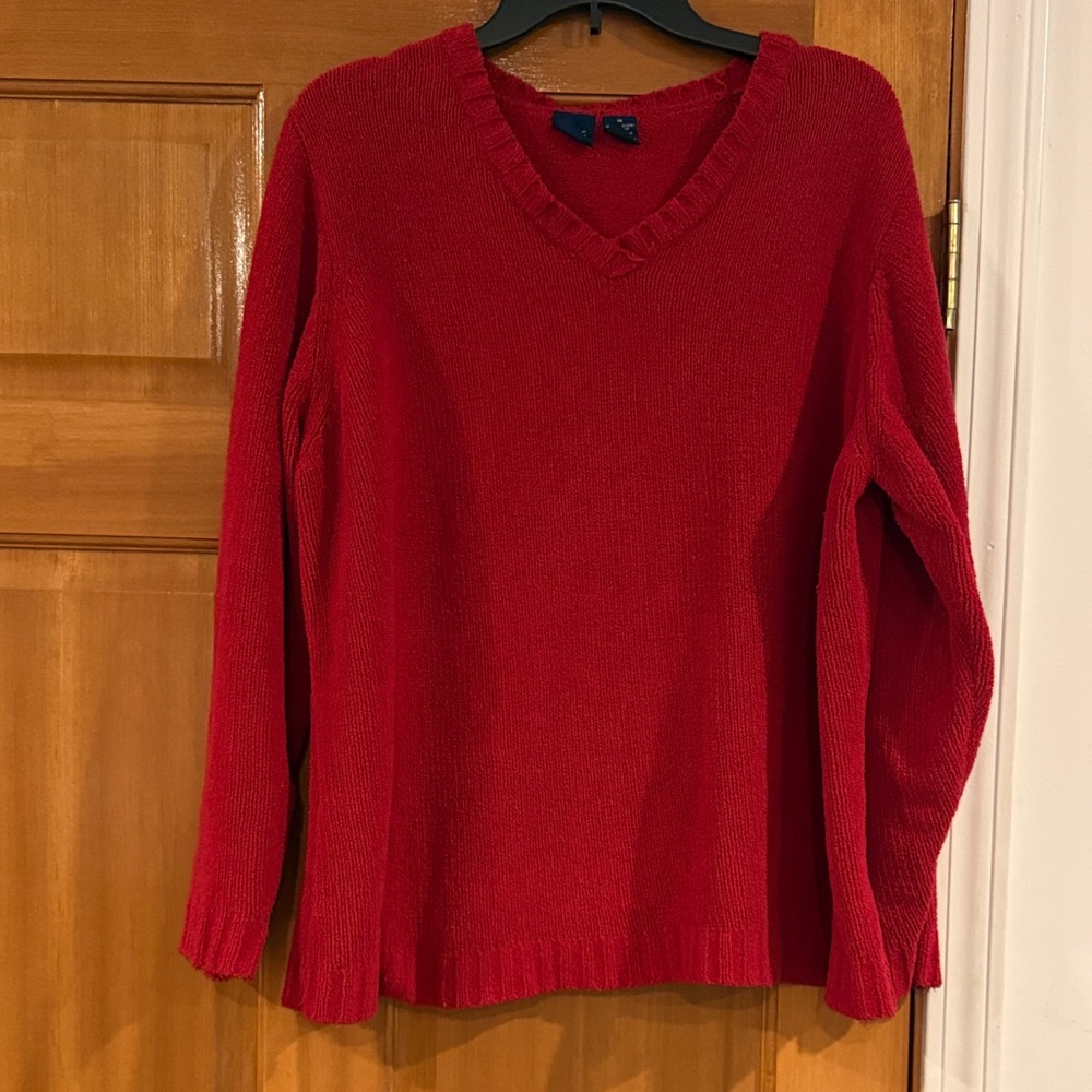 GUC! Women’s size 1X Basic Editions Vibrant Red Sweater!